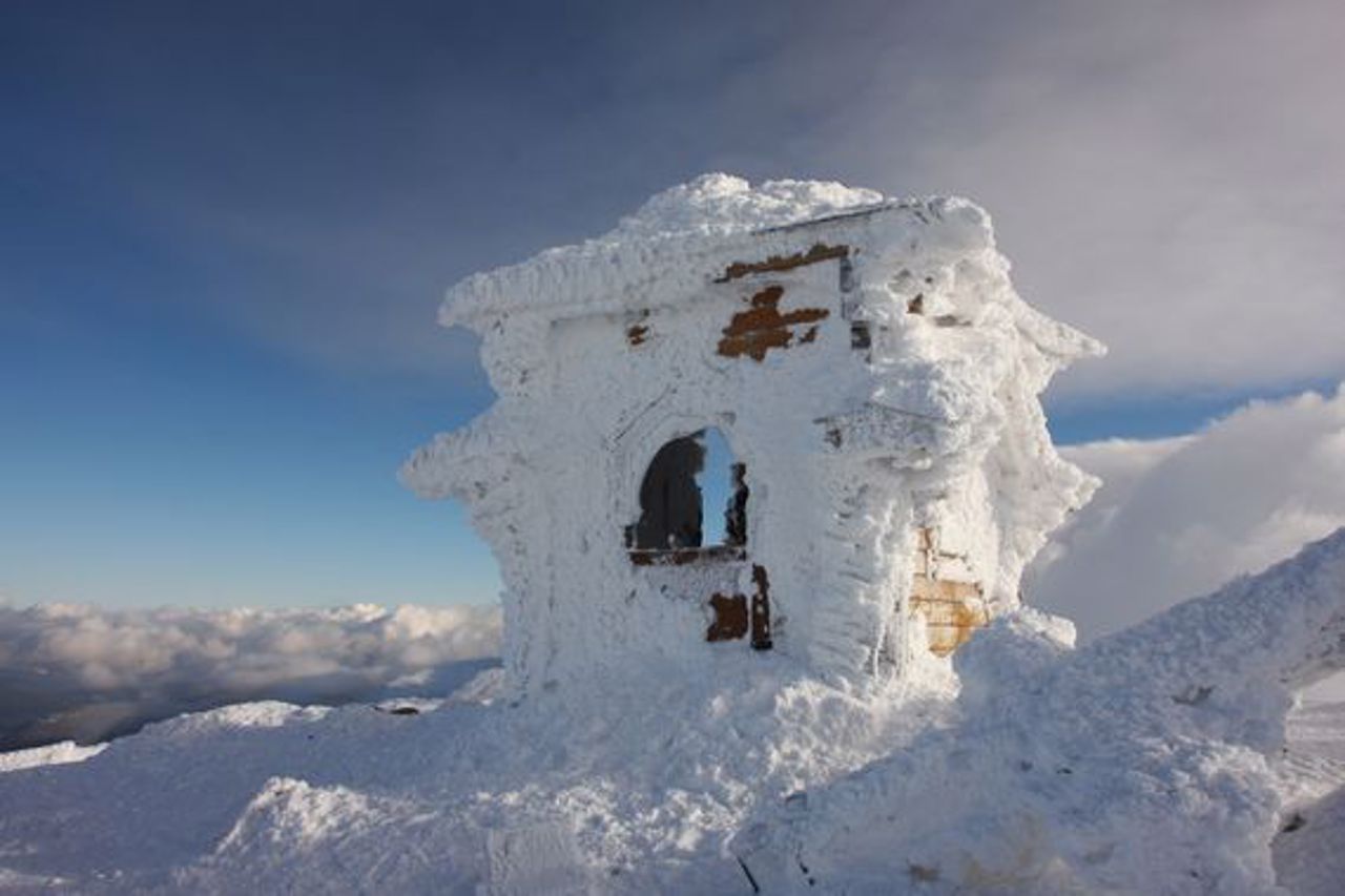 Гора Петрос, Кваси