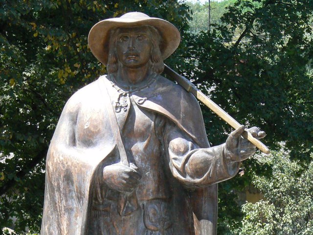 Monument to postman, Perechyn