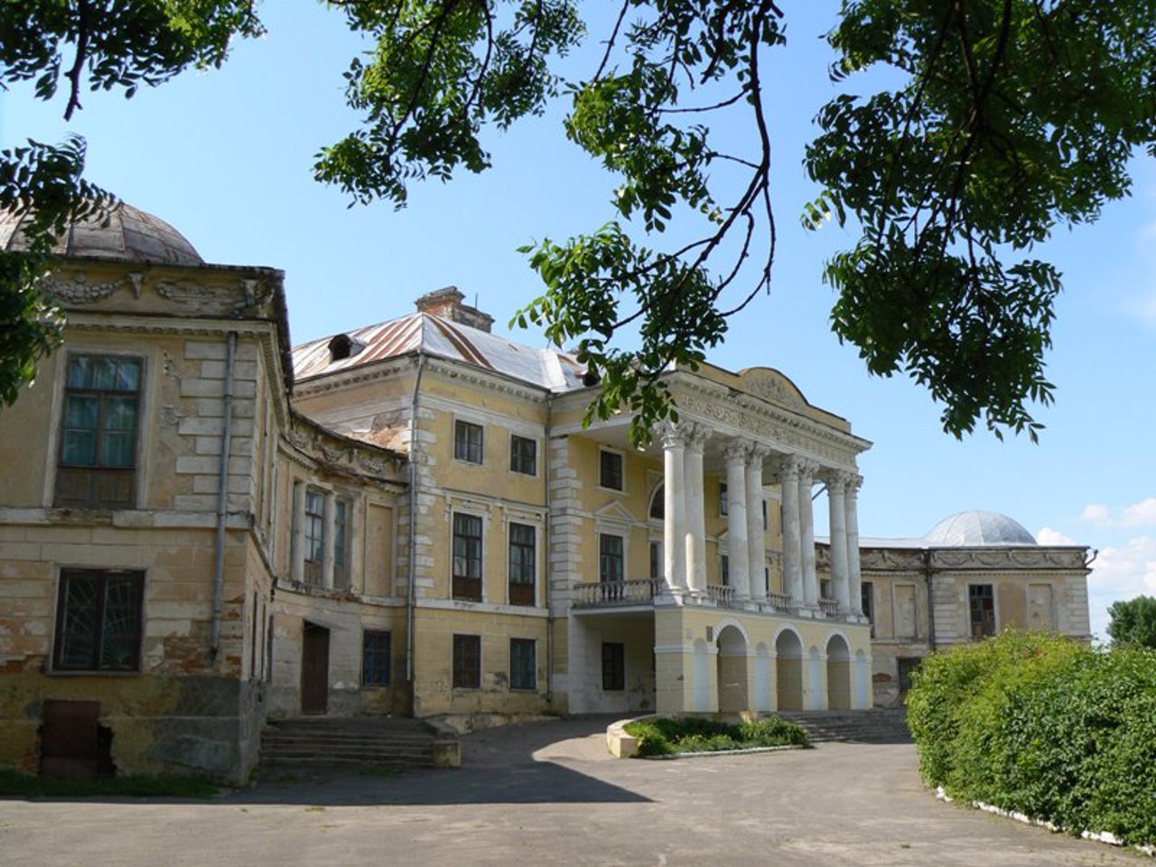 Groholsky Palace (Aviation Museum), Voronovytsia