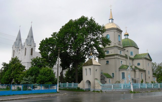 Assumption Cathedral, Bar