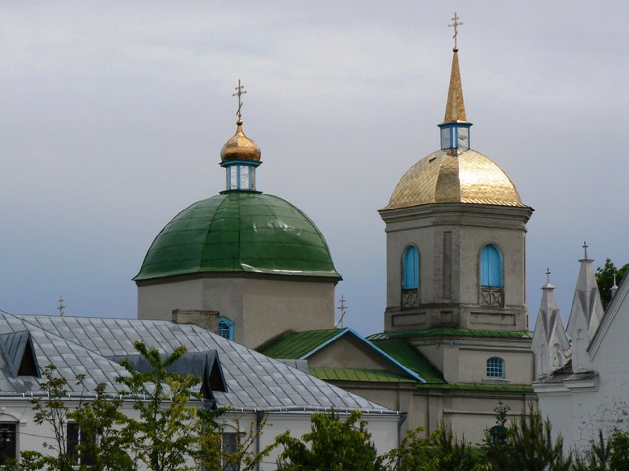 Assumption Cathedral, Bar