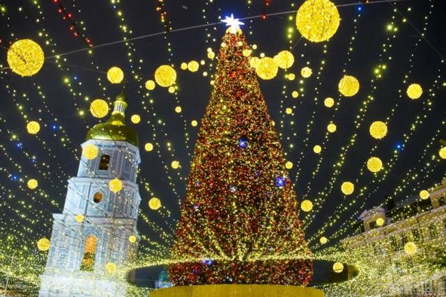 Новий Рік у Києві буде з ялинкою, але без ярмарків