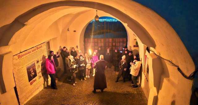 Нічна театралізована екскурсія в Замку Паланок