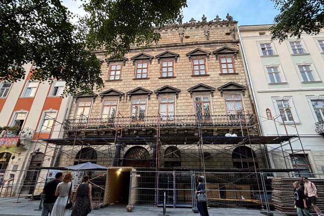 Розпочалася реставрація палацу Корнякта у Львові